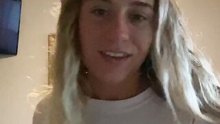 xogabby Onlyfans (Video 19)