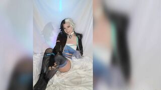 Mxxn_lite Luna Snow masturbating