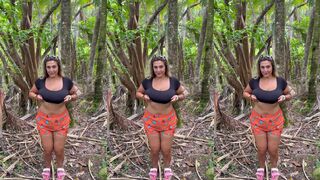 Tati Evans Naked in Jungle Onlyfans