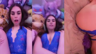 Lauren Alexis naked pussy rubbing