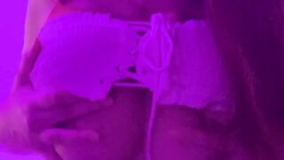 AdelineBri (Video 10)