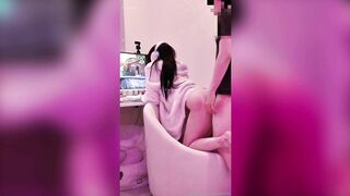 GamerGirl Aryminh Gets Fucked While Playing Game