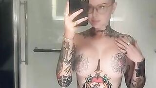 EmilyBoring (Video 11)