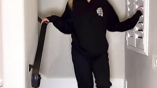 therealbrittfit 2021 NEWEST FULL MEGA threesome bj fuckshow (Video 6)