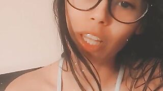 andreinadeluxe OF (Video 1)