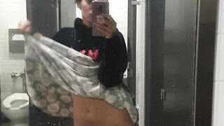 andreinadeluxe OF (Video 2)