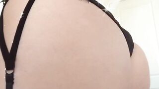 Molly x @moremolly onlyfans leak (Video 2)