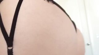 Molly x @moremolly onlyfans leak (Video 2)