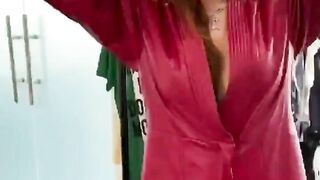 Bella Thorme (Video 2)