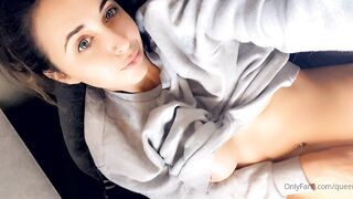 queenb94 OF (Video 103)