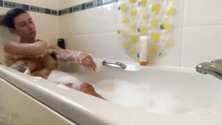 Hannah in the bath