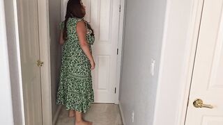 Annabelle Rogers – Mom Gets On Her Knees To Help With Your Stuck Zipper