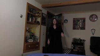 Bettie Bondage - Am I Small Mom?