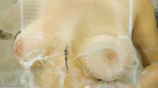 Alyx Star BAG soapy boobs in shower