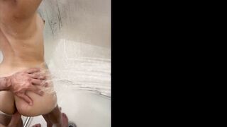 Baby Kiwi - CIM in the shower